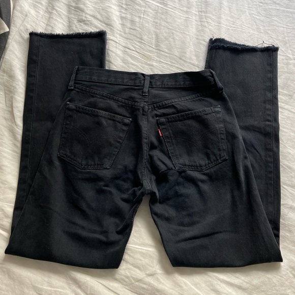 Vintage Black Distressed Levi’s - Picture 5 of 6